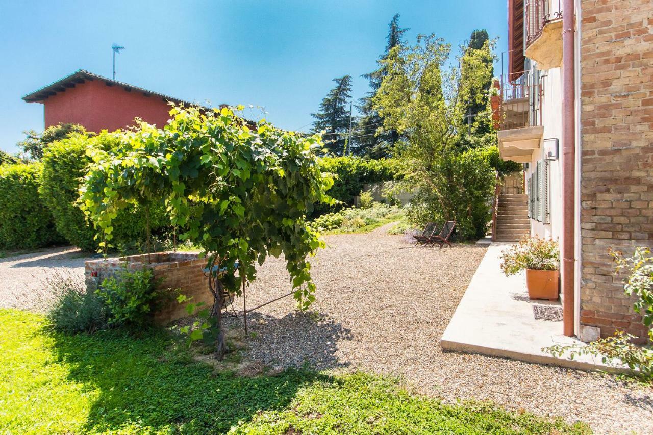 Appartamenti Presso Cascina La Melagrana Костилиоле ди Асти Екстериор снимка